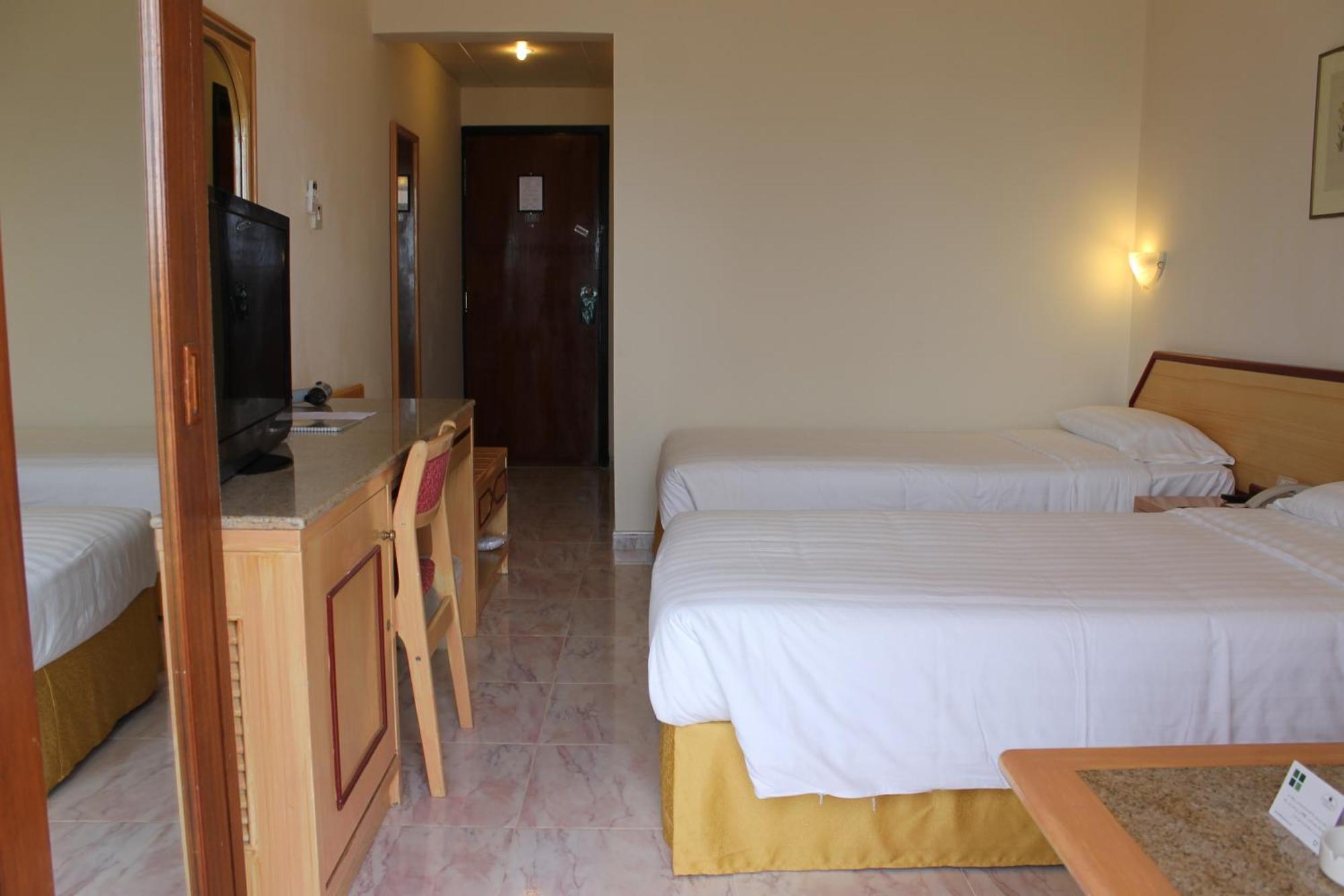 Resort Sur Beach Holiday Phòng bức ảnh